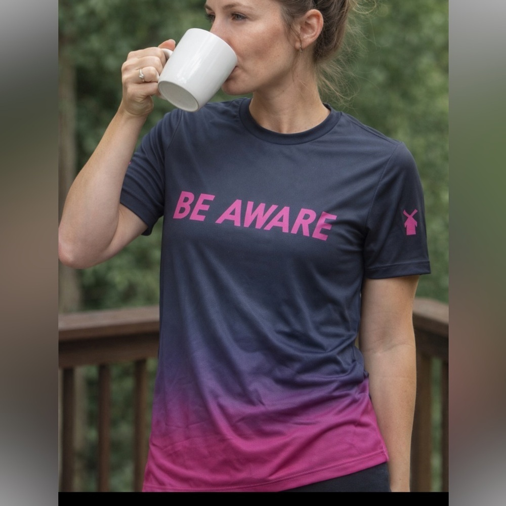 EUC UNISEX MEDIUM DUTCH BROS BE AWARE POLYESTER TEE SHIRT